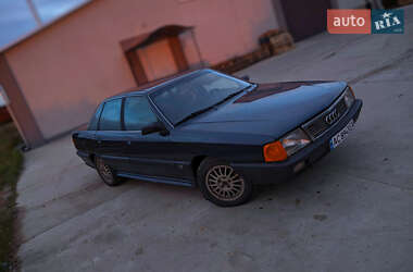 Седан Audi 100 1988 в 