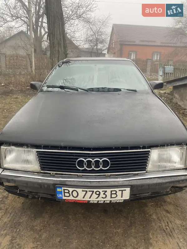Audi 100