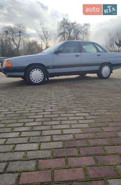 Седан Audi 100 1989 в 