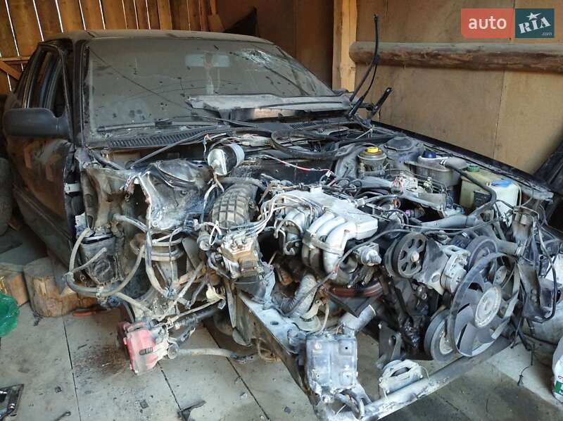 Седан Audi 100 1991 в Верховине