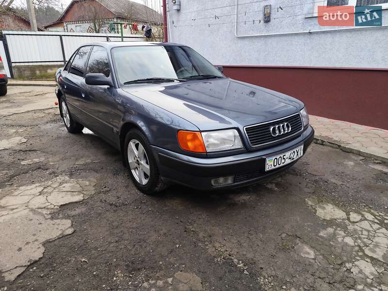 Седан Audi 100 1991 в 