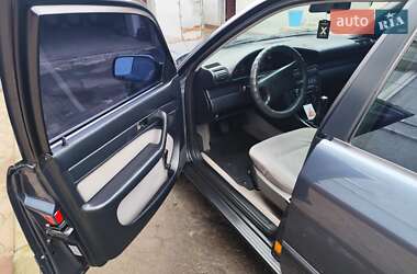 Седан Audi 100 1991 в 