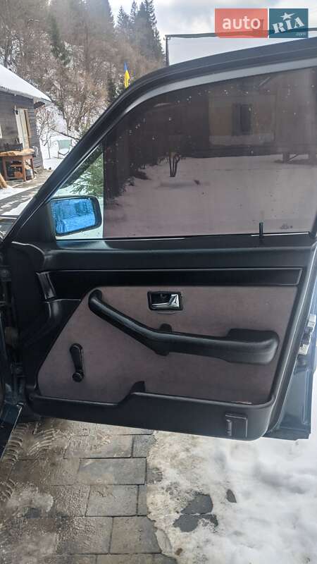 Седан Audi 100 1989 в Бориславе
