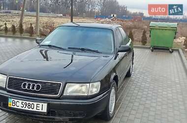 Седан Audi 100 1993 в Львові