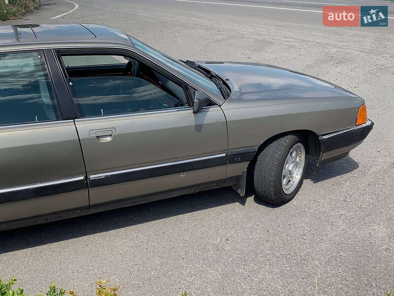 Седан Audi 100 1990 в Хмельницком