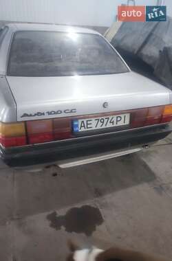 Седан Audi 100 1985 в Дніпрі