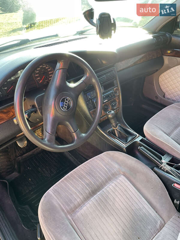 Седан Audi 100 1993 в Дубно