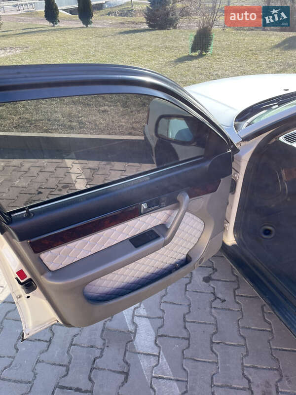 Седан Audi 100 1993 в Дубно