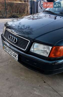 Седан Audi 100 1993 в Береговому