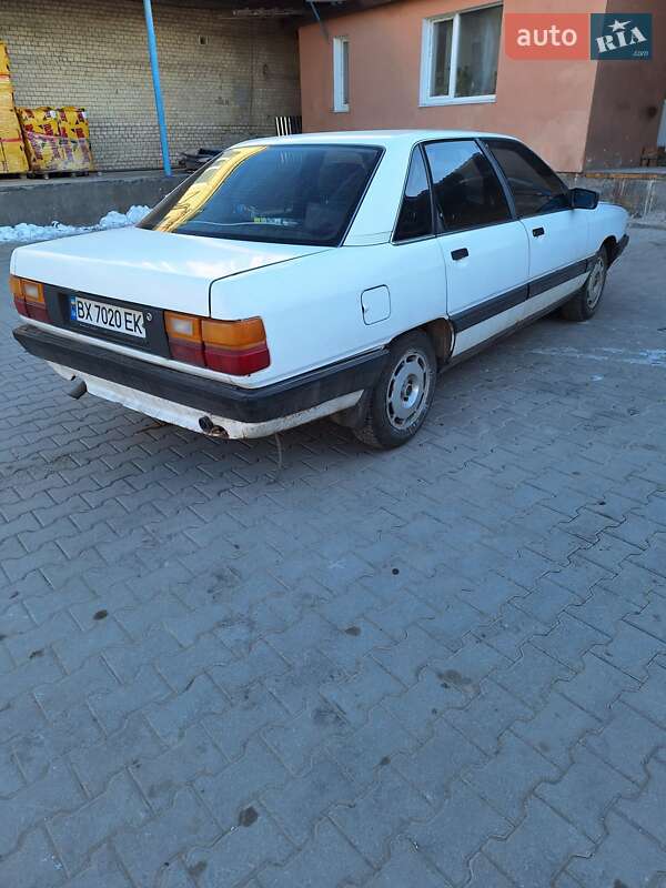 Седан Audi 100 1988 в Хмельницком