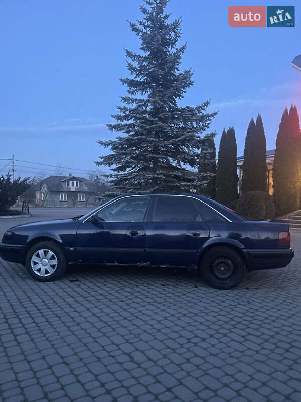Седан Audi 100 1991 в Долине