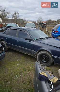 Седан Audi 100 1992 в Заречном