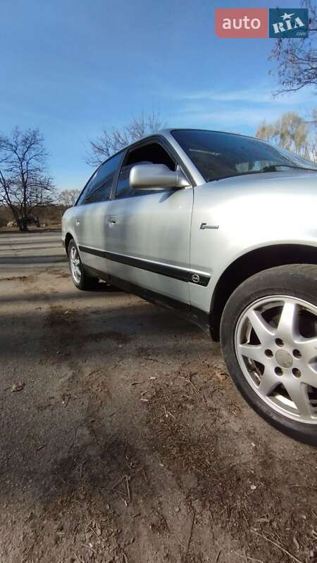 Седан Audi 100 1991 в Чернігові