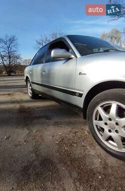 Седан Audi 100 1991 в 