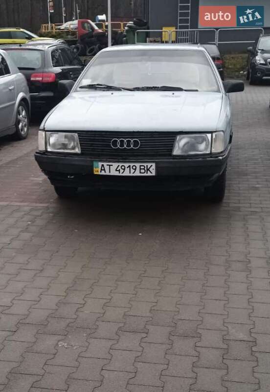 Седан Audi 100 1989 в Ивано-Франковске