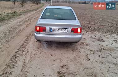 Седан Audi 100 1993 в 