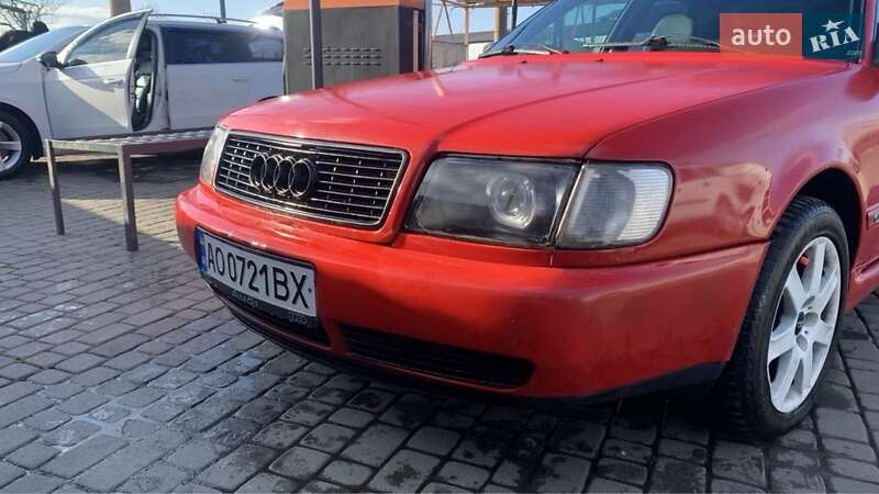 Седан Audi 100 1992 в Мукачево