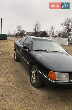 Седан Audi 100 1985 в Хмельницькому