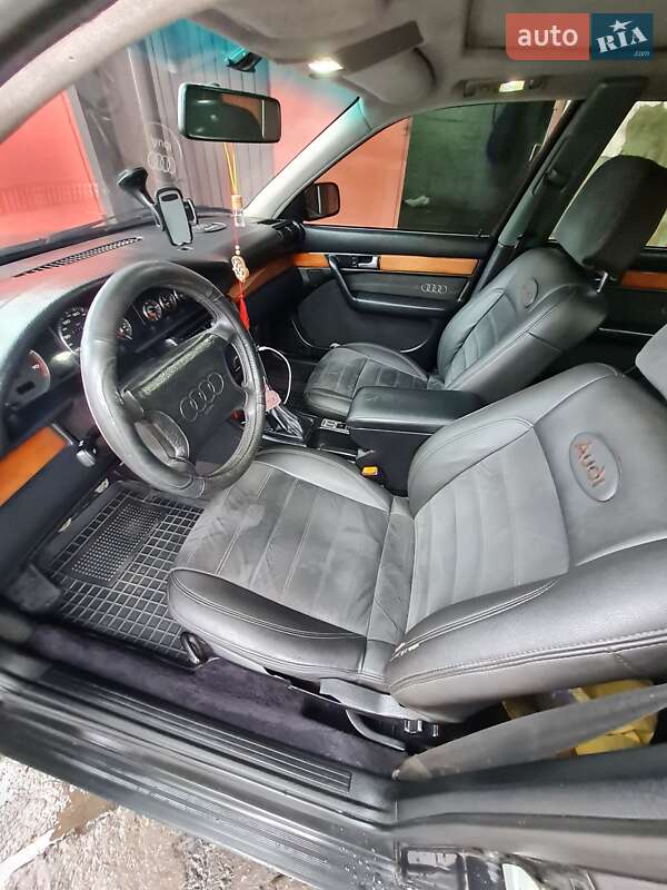 Седан Audi 100 1992 в Днепре