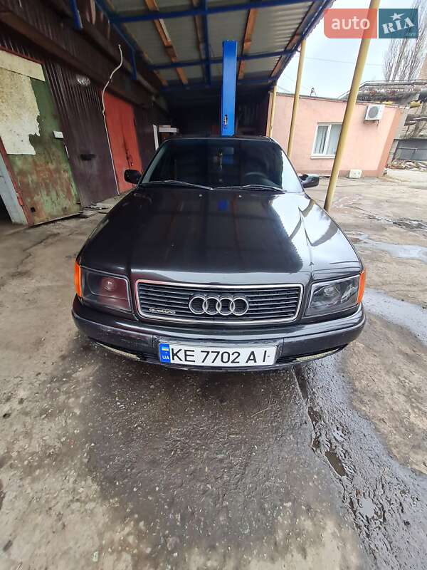 Седан Audi 100 1992 в Днепре