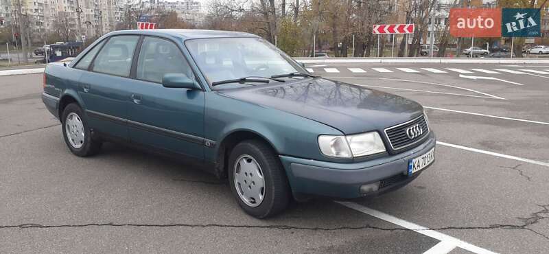 Седан Audi 100 1992 в Києві