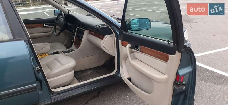 Седан Audi 100 1992 в Києві