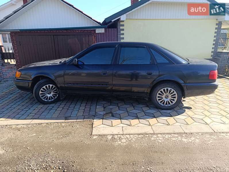 Седан Audi 100 1991 в Коломые