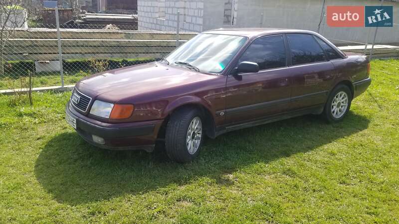 Седан Audi 100 1994 в Стрые