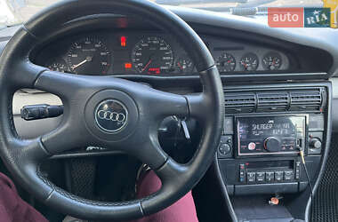 Седан Audi 100 1993 в 