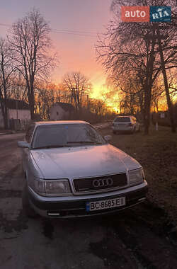 Седан Audi 100 1992 в Львове