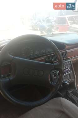 Седан Audi 100 1988 в 