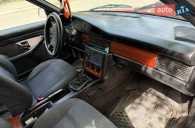 Седан Audi 100 1988 в Івано-Франківську