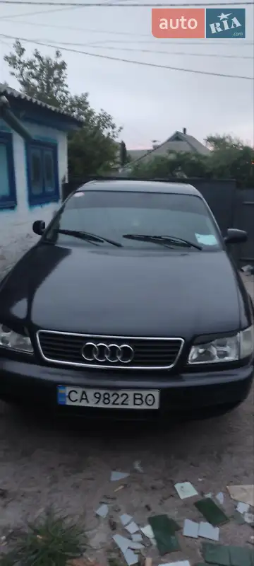 Audi 100