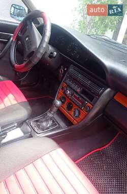 Седан Audi 100 1992 в Черновцах
