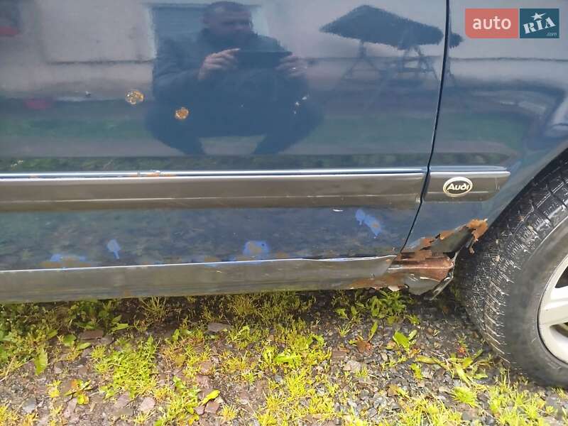 Універсал Audi 100 1992 в Сваляві