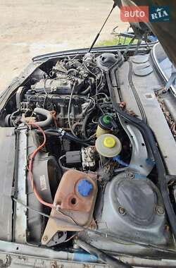 Седан Audi 100 1990 в 