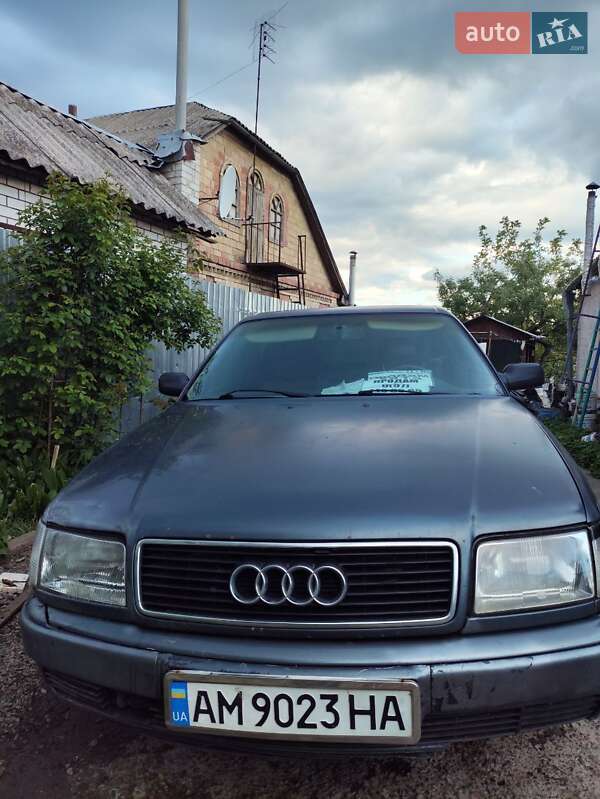 Седан Audi 100 1992 в Києві