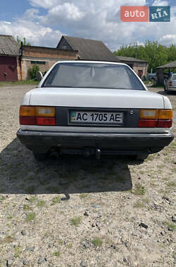 Седан Audi 100 1988 в 
