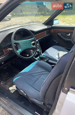 Седан Audi 100 1988 в 