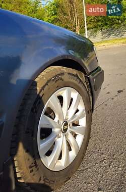 Седан Audi 100 1991 в 