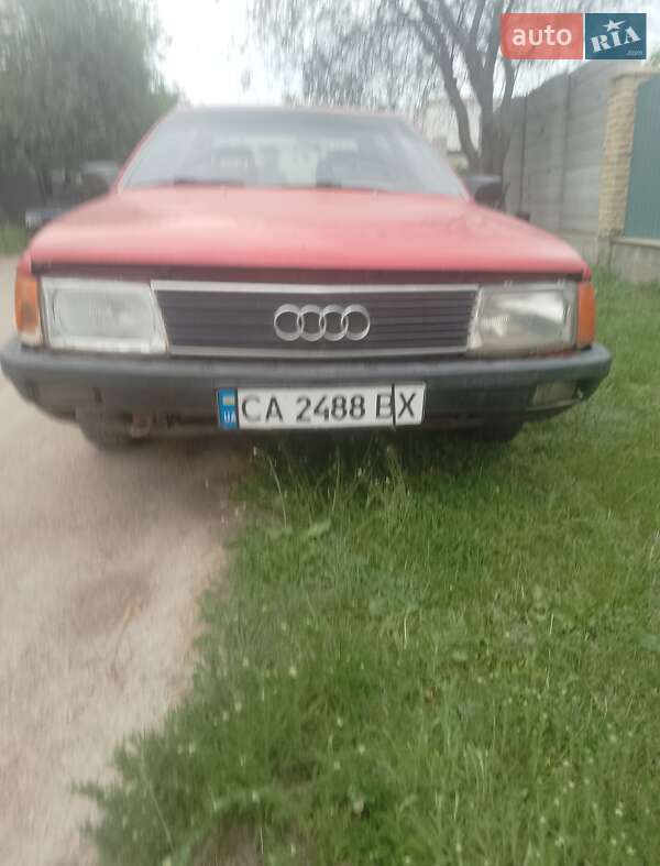 Седан Audi 100 1986 в 