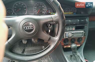 Седан Audi 100 1993 в 