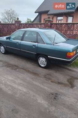 Седан Audi 100 1990 в Ровно
