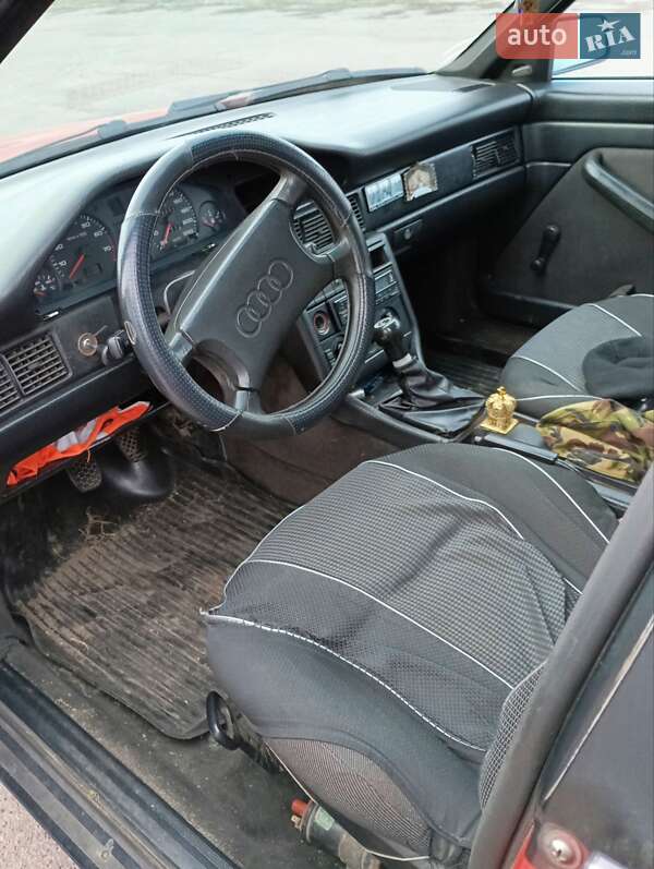 Седан Audi 100 1990 в Зарічному
