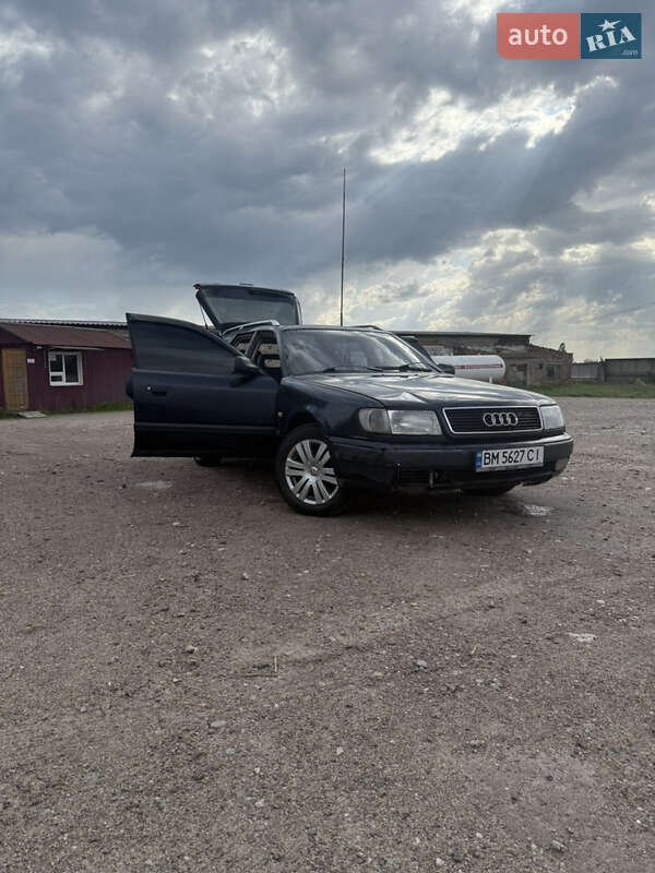 Седан Audi 100 1992 в Глухове