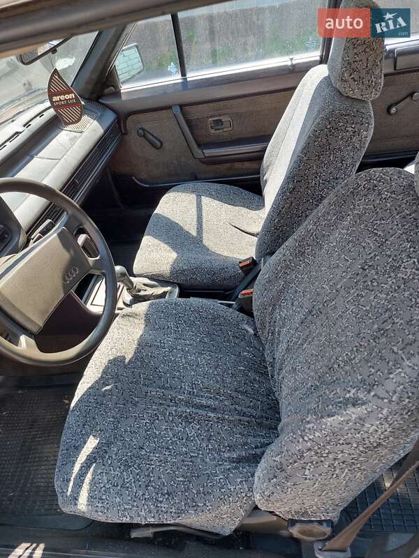 Седан Audi 100 1982 в Черкассах
