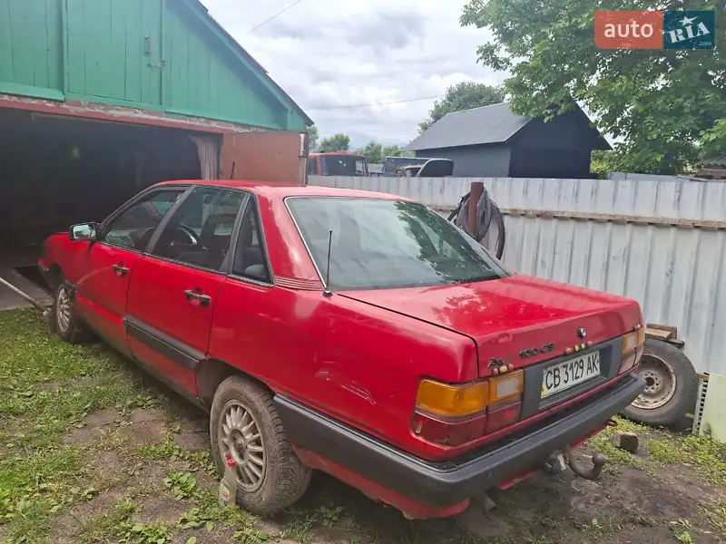Audi 100