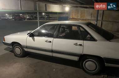 Седан Audi 100 1985 в 