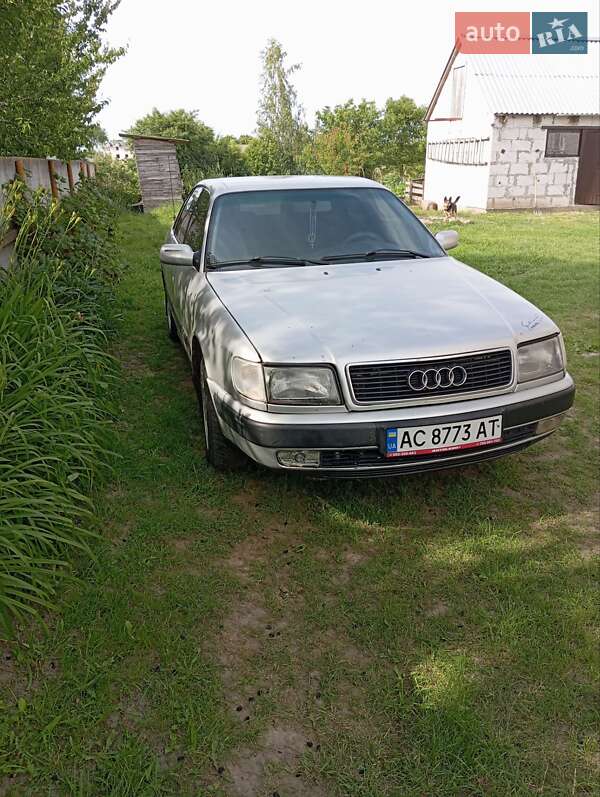 Седан Audi 100 1991 в Луцке
