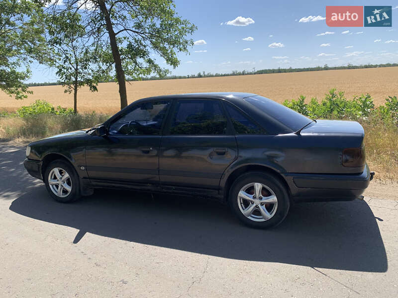 Седан Audi 100 1992 в Николаеве